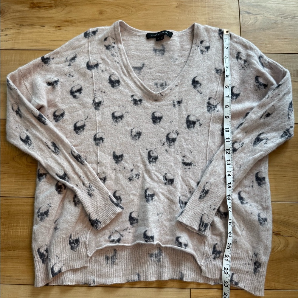 Skull Cashmere Pink and Gray V-Neck Sweater